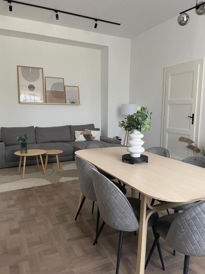 Apartment Modern Uj Lakas A Belvarosban Debrecen
